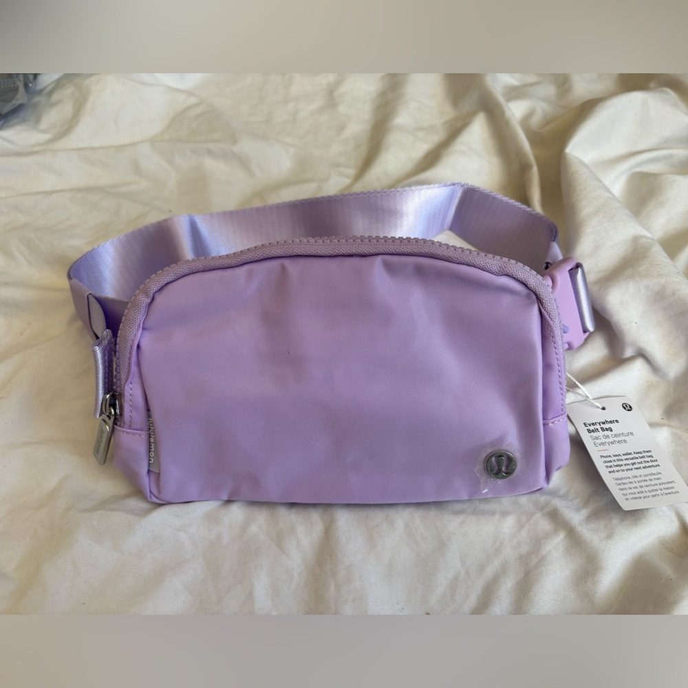 Lululemon Athletica Purple lavender everywhere belt bag - Picture 1 of 1